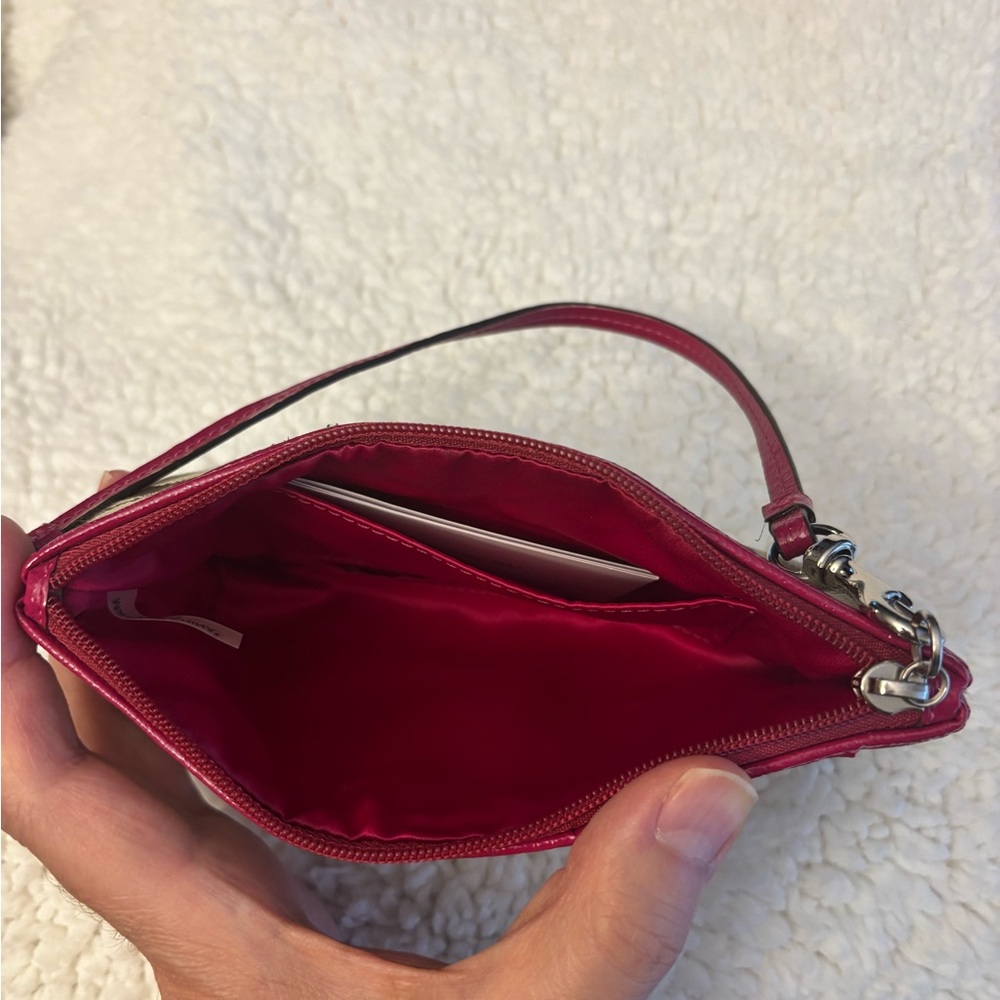 💗 Coach Signature Pink Trim Wristlet NWOT 💗 - Picture 4 of 6